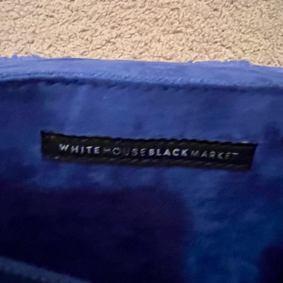 Bright blue NWT wristlet purse. - Picture 3 of 8